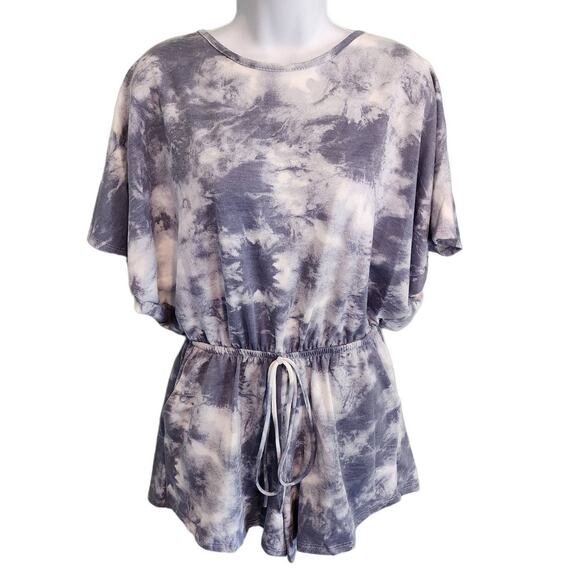 Le Lis Romper Tie-Dyed Shorts Elastic Waist Tie Back New with Tags Size Medium - Picture 1 of 10
